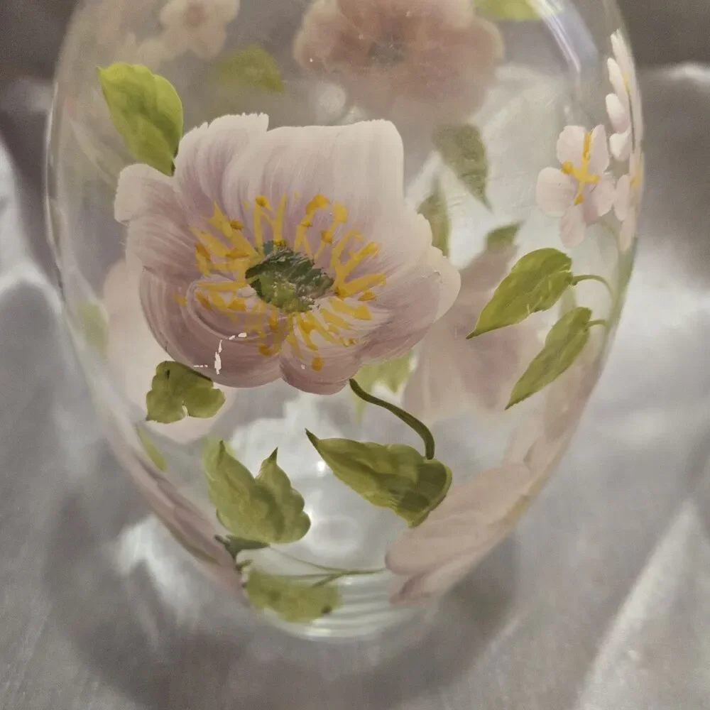 GLASS VASE HAND PAINTED BEE WITH DOGWOOD FLOWERS - Picture 5 of 7